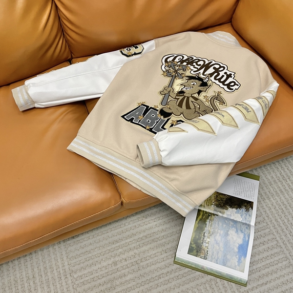 ブランドジャケット側面デザイン